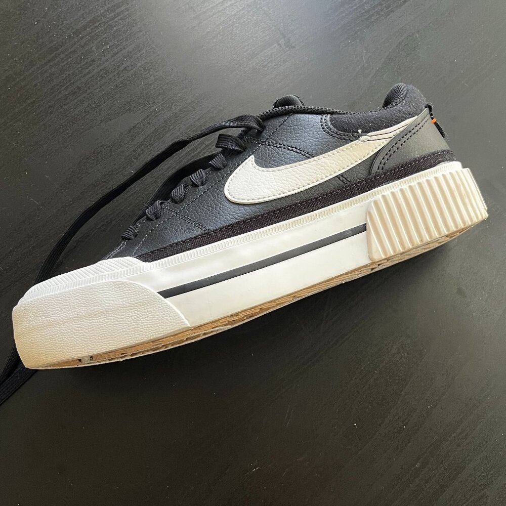 Black Nike Court Legacy Lift Sze 7/5